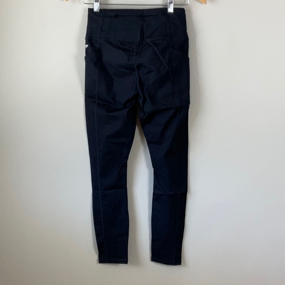 Fabletics High-Waisted Peforated Run 7/8 black - Picture 6 of 10